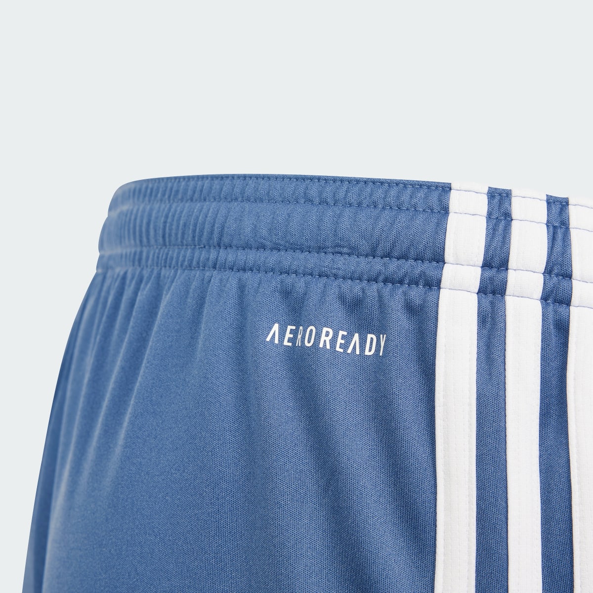 Adidas Shorts Train Essentials AEROREADY 3 Franjas Ajuste Clásico. 4