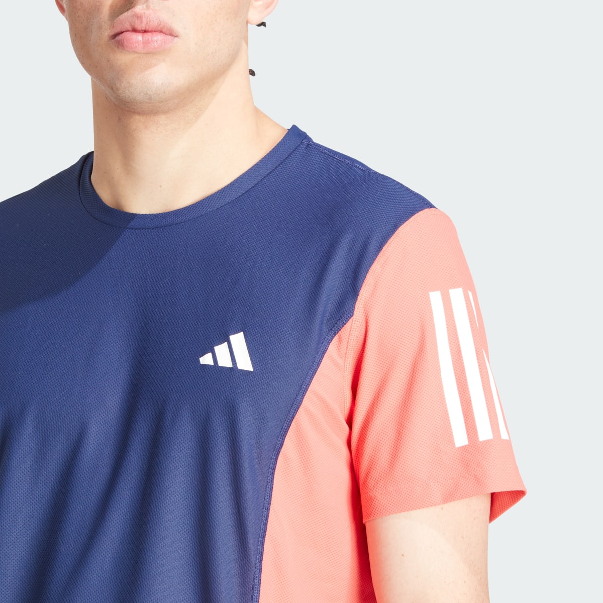 Adidas Own The Run Colorblock Tişört. 7