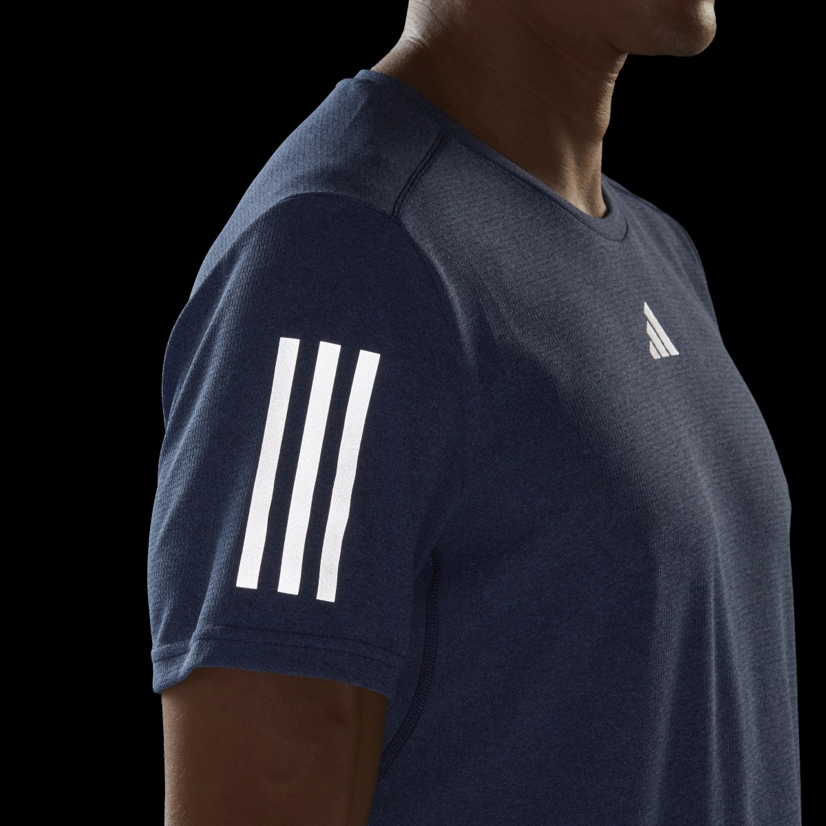 Adidas T-shirt chiné Own the Run. 8