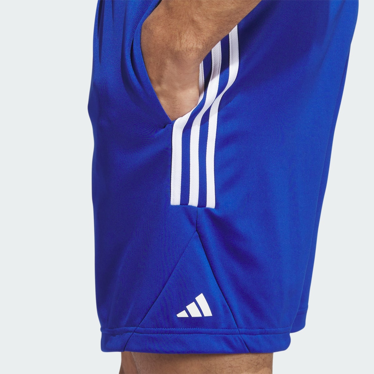 Adidas Legends 3-Stripes Basketbol Şortu. 5