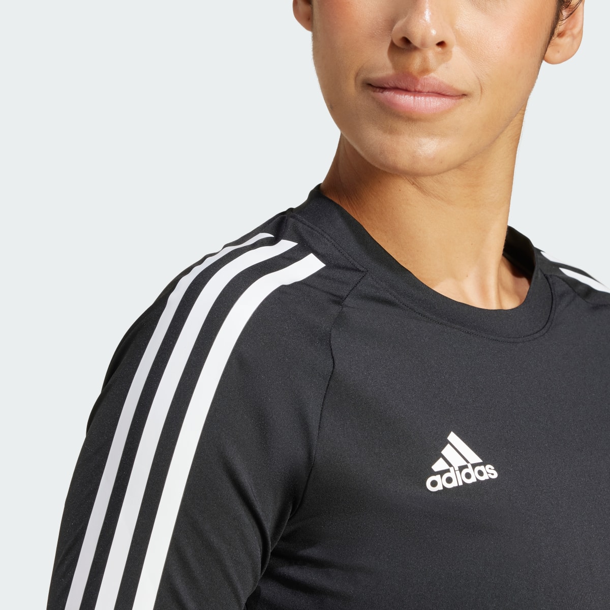 Adidas HILO Longsleeve. 6