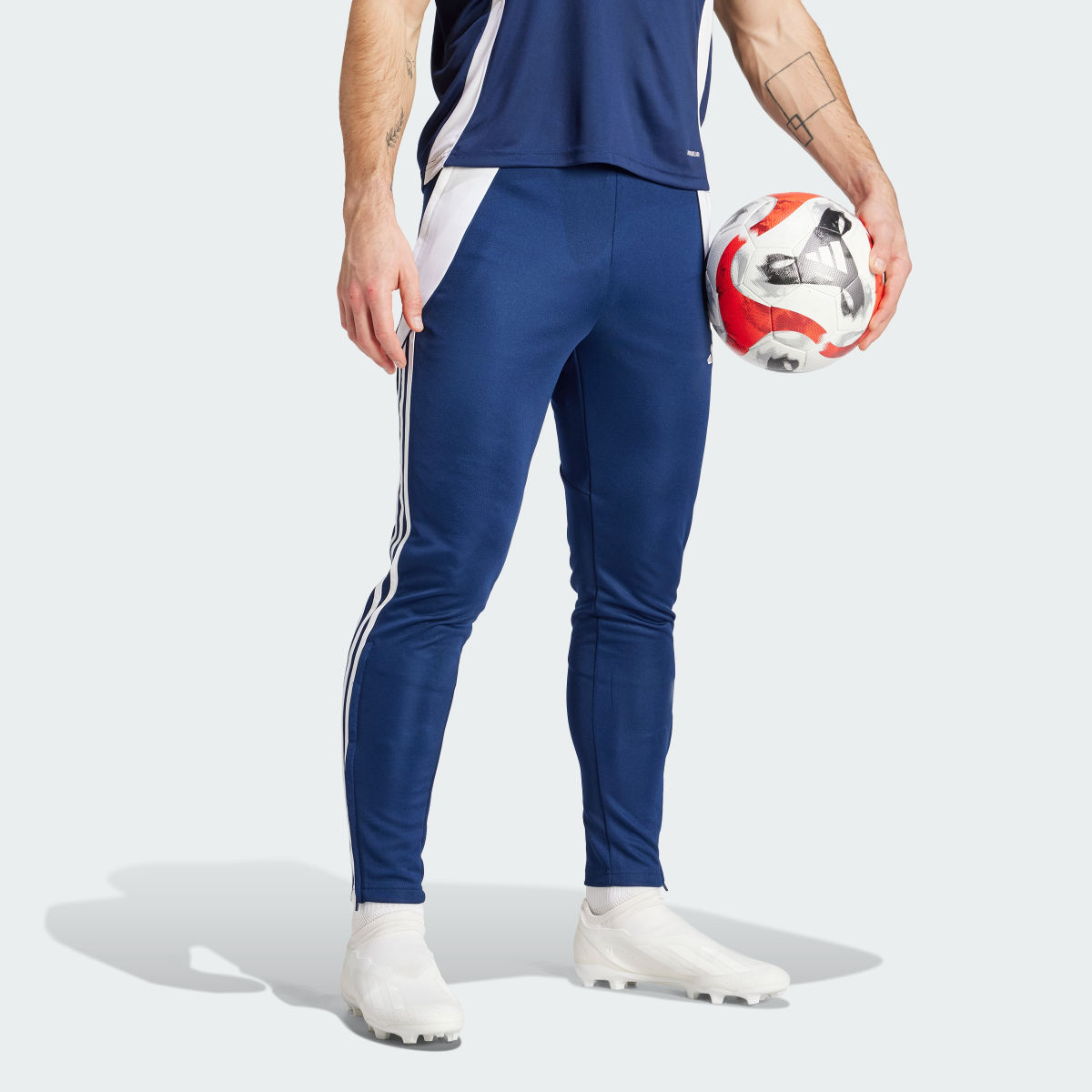 Adidas Pantalon de training slim Tiro 24. 4