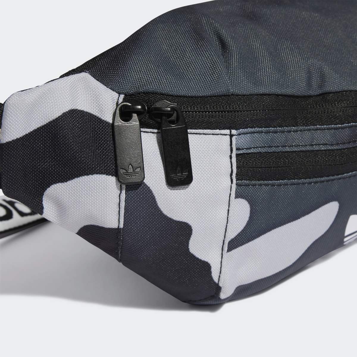 Adidas Camo Waist Bag. 6