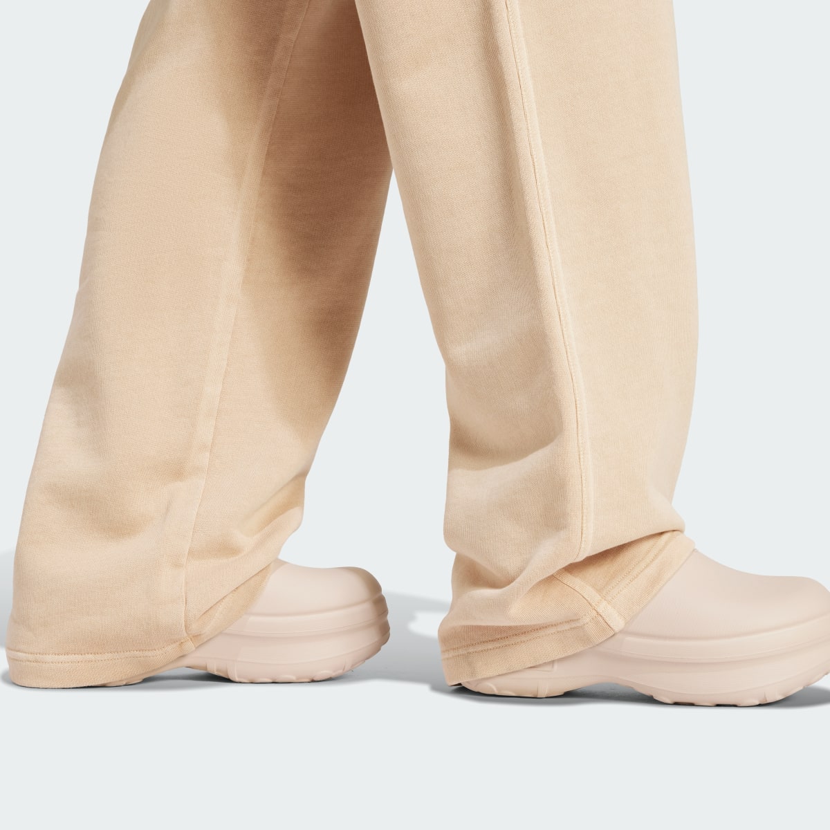 Adidas Spodnie dresowe Essentials+. 6
