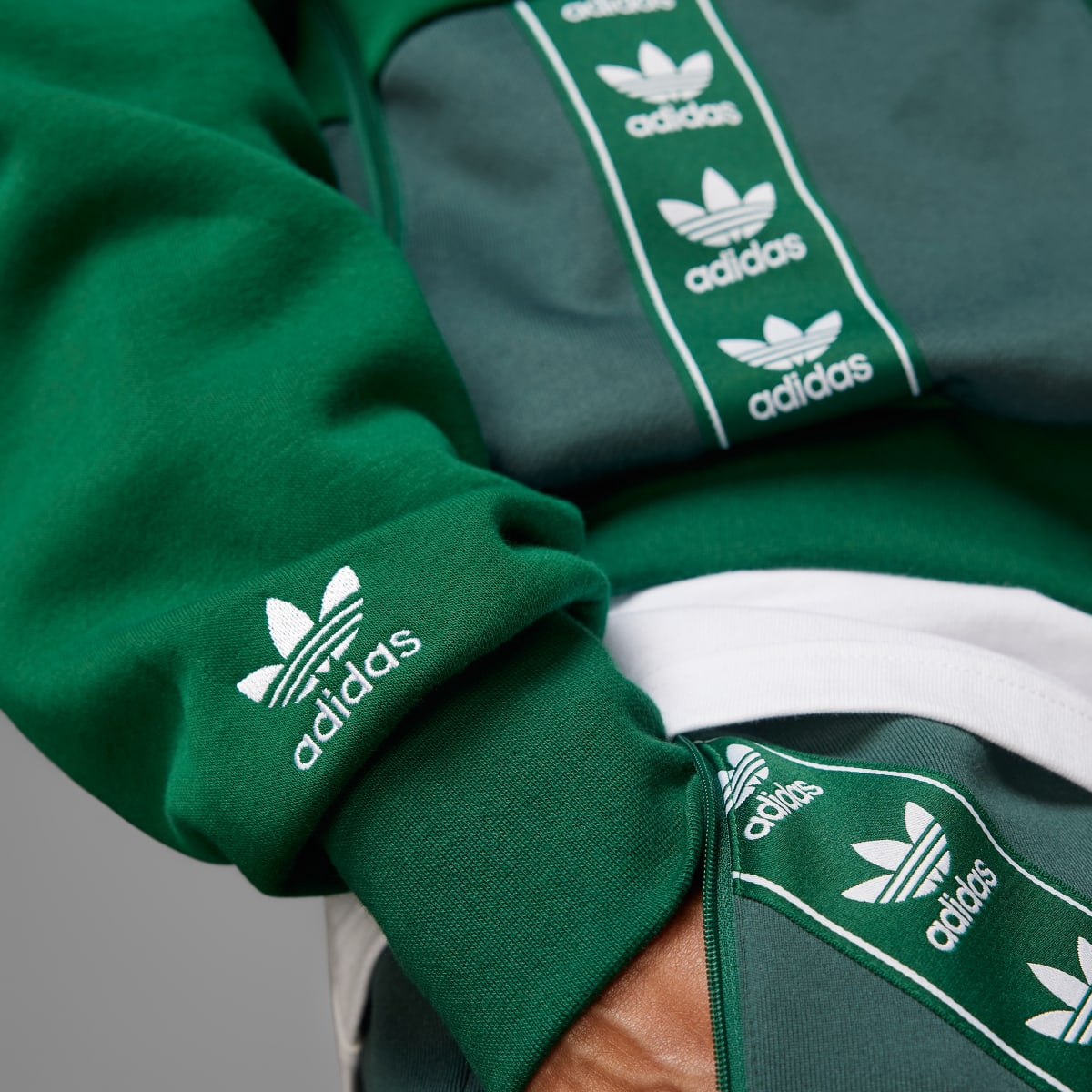 Adidas ADC Patchwork FB Originals Jacke. 6