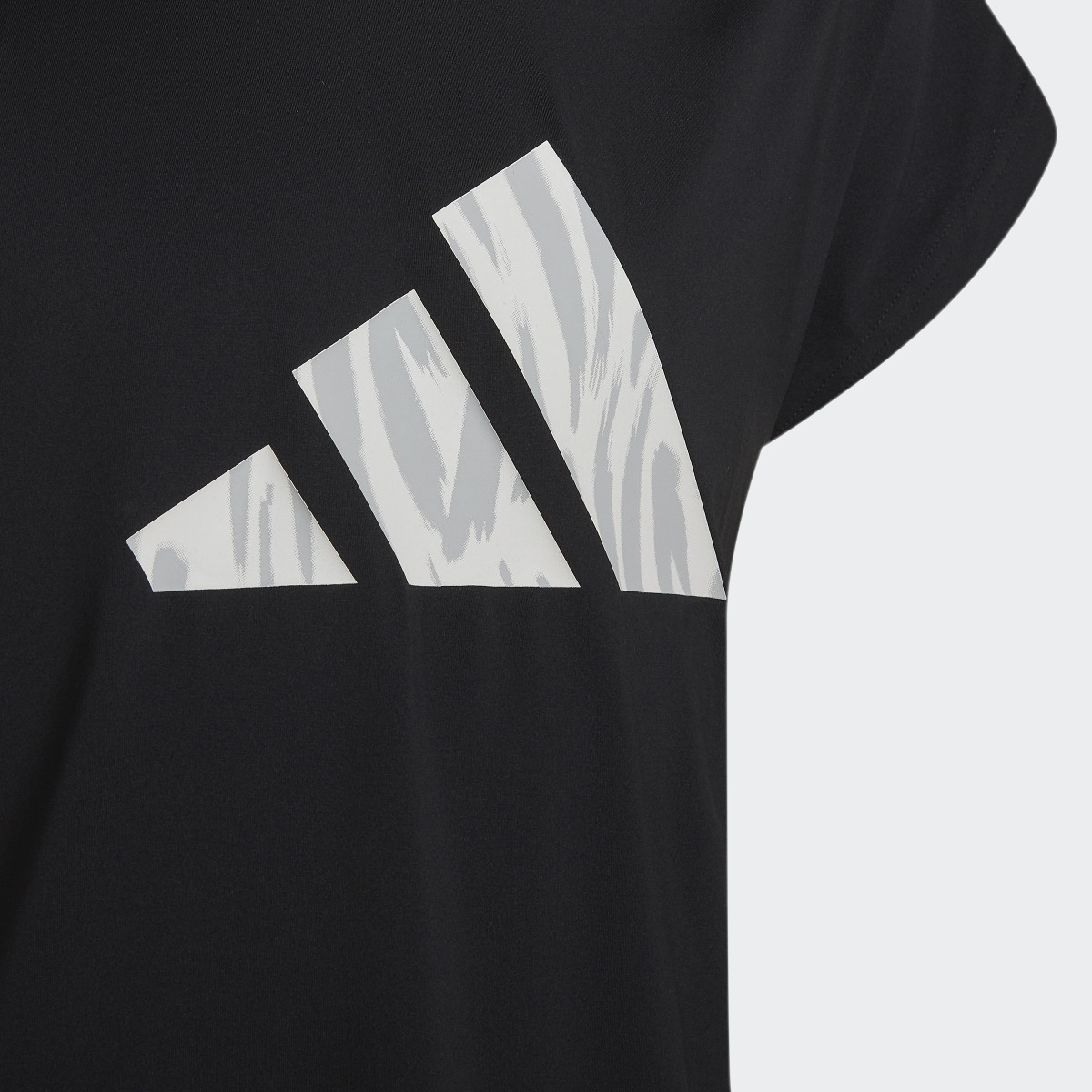 Adidas AEROREADY Training Graphic Tee. 5