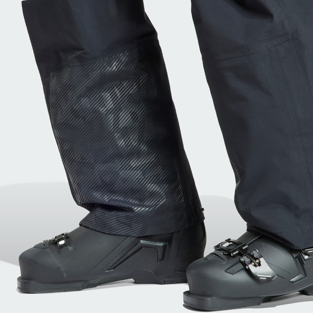 Adidas TERREX TECHROCK 3L GORE-TEX BIB-PANTS. 11