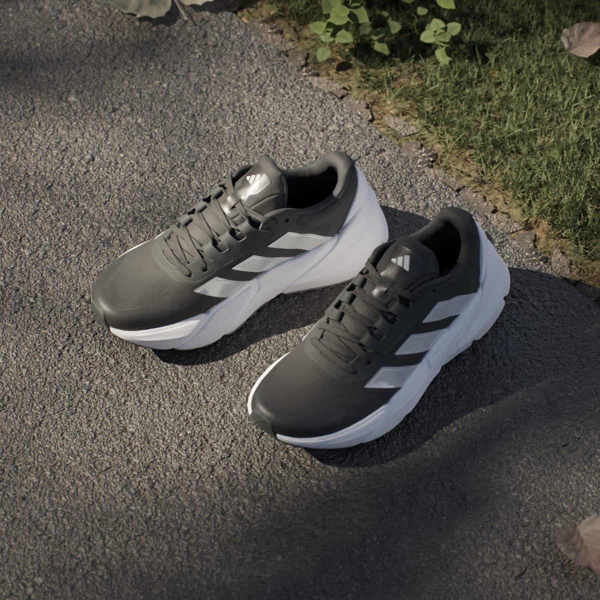 Adidas Adistar 2.0 Running Shoes. 5