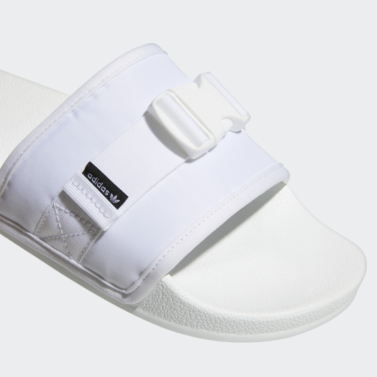 Adidas Chancla Adilette. 10