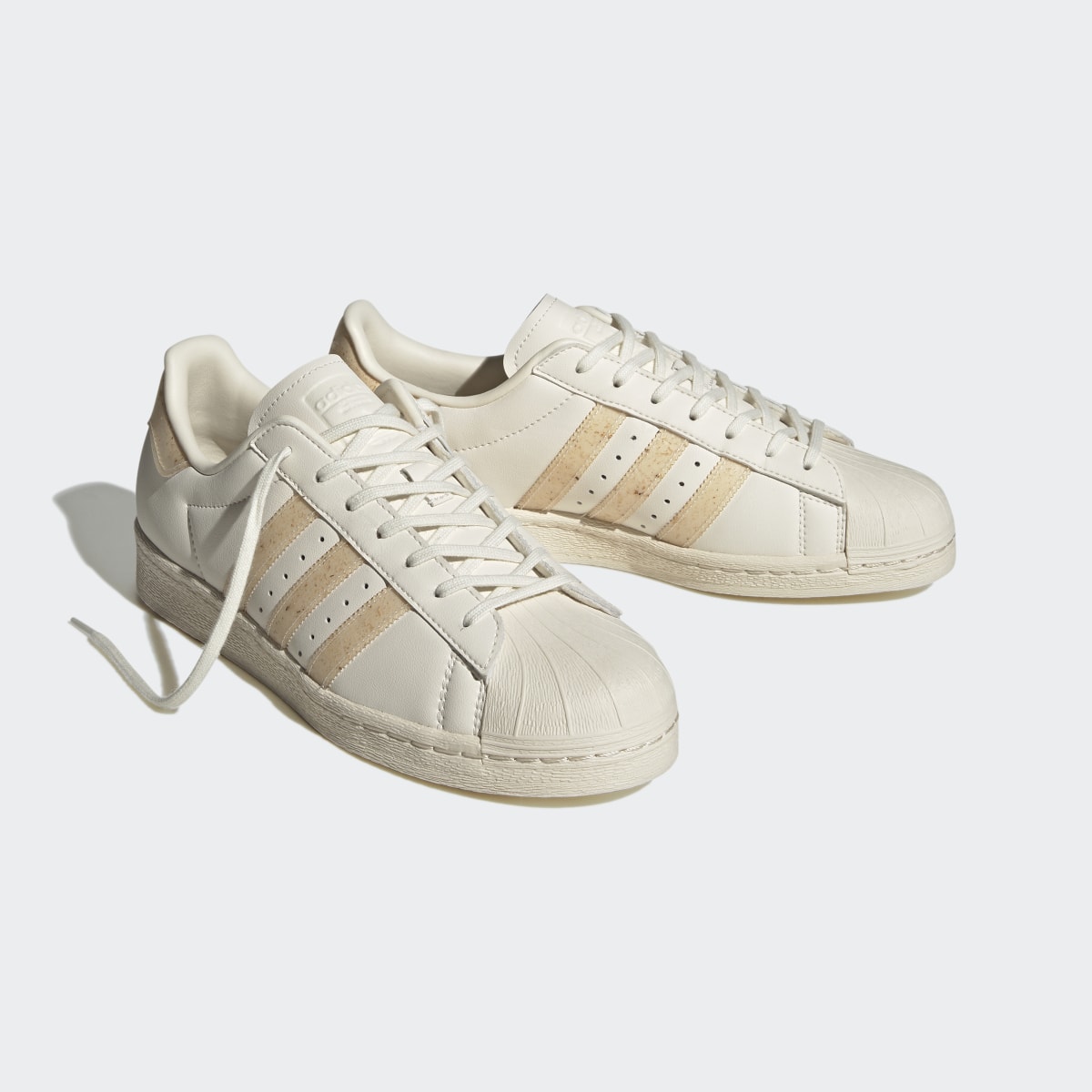 Adidas Chaussure Superstar 82. 6