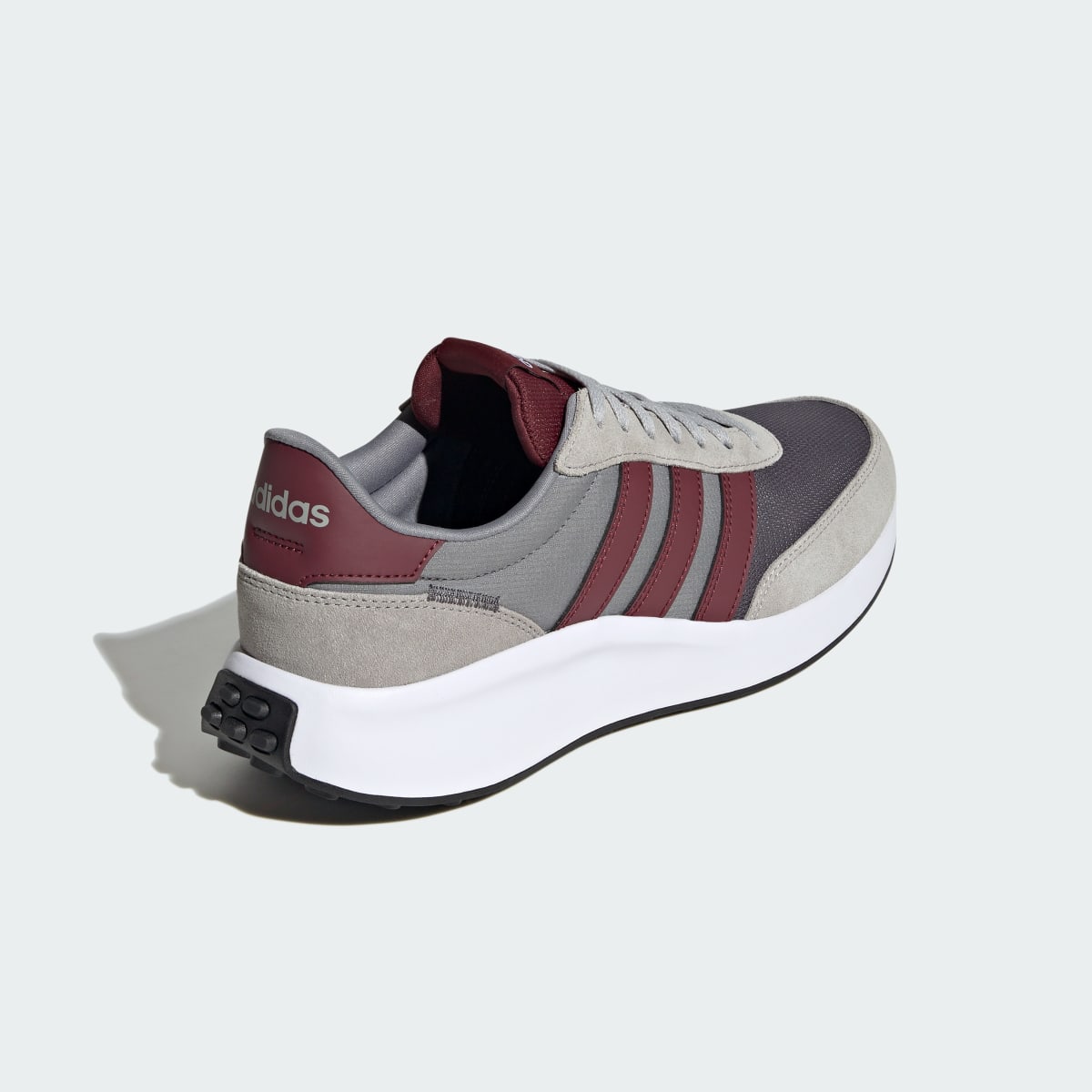 Adidas Run 70s Lifestyle Laufschuh. 6