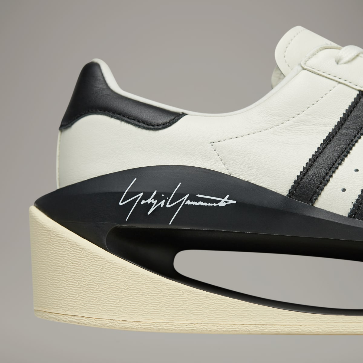 Adidas Gendo Superstar Y-3. 13