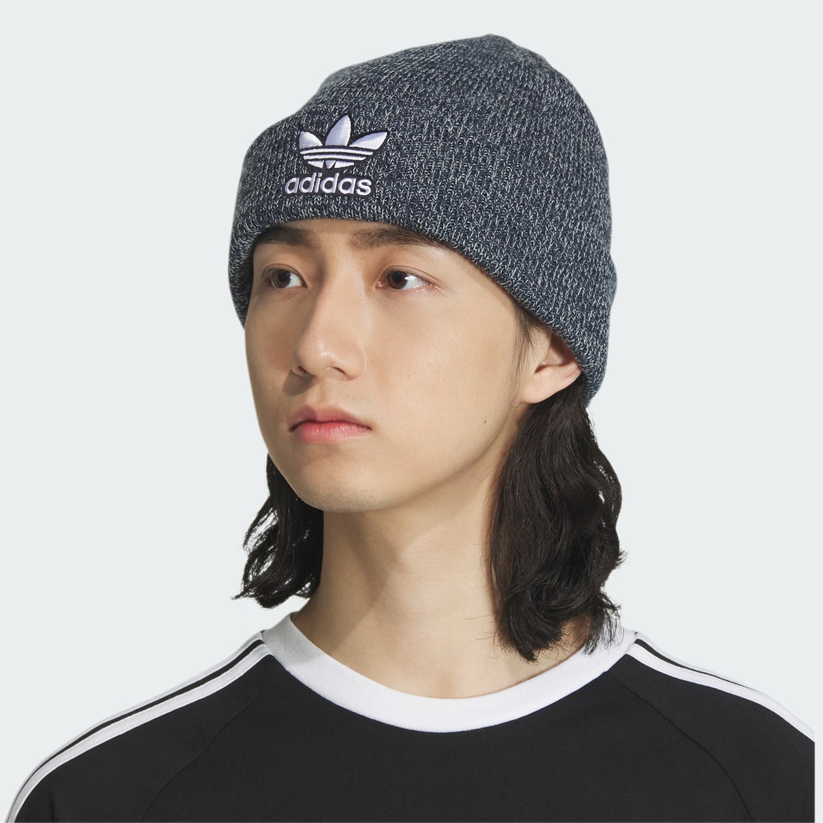 Adidas Trefoil Beanie. 4