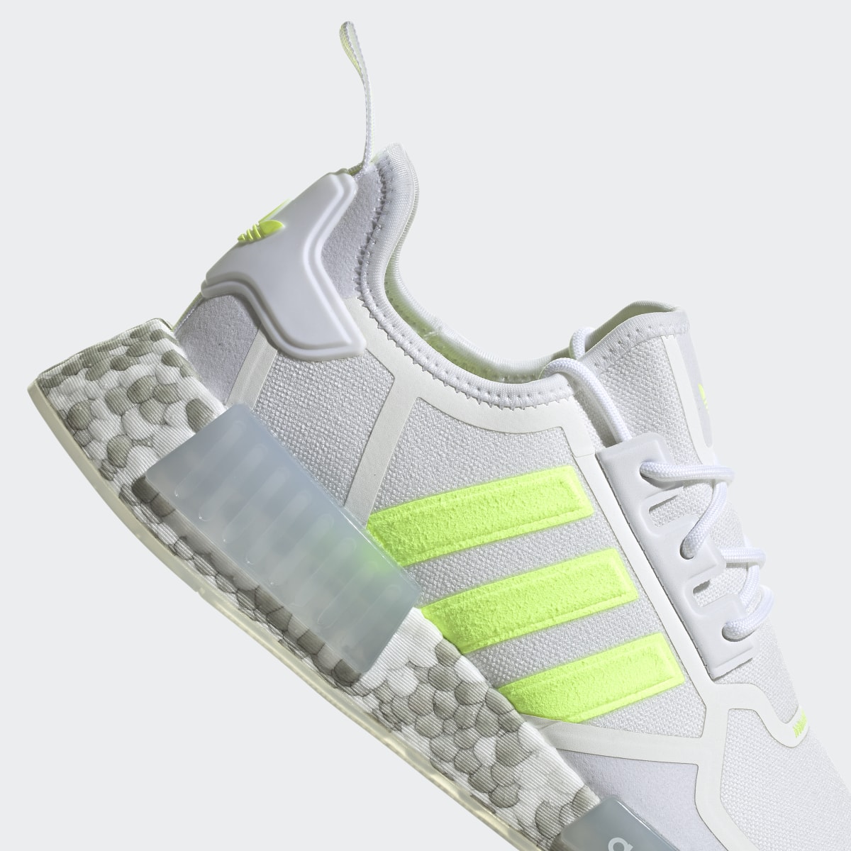 Adidas Chaussure NMD_R1. 9