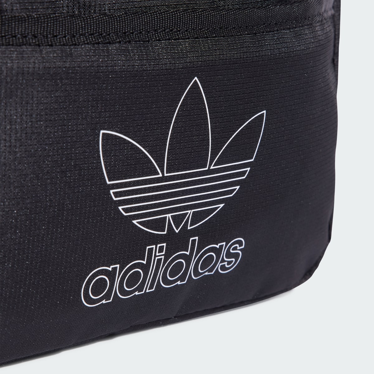 Adidas Small Airliner Tasche. 6
