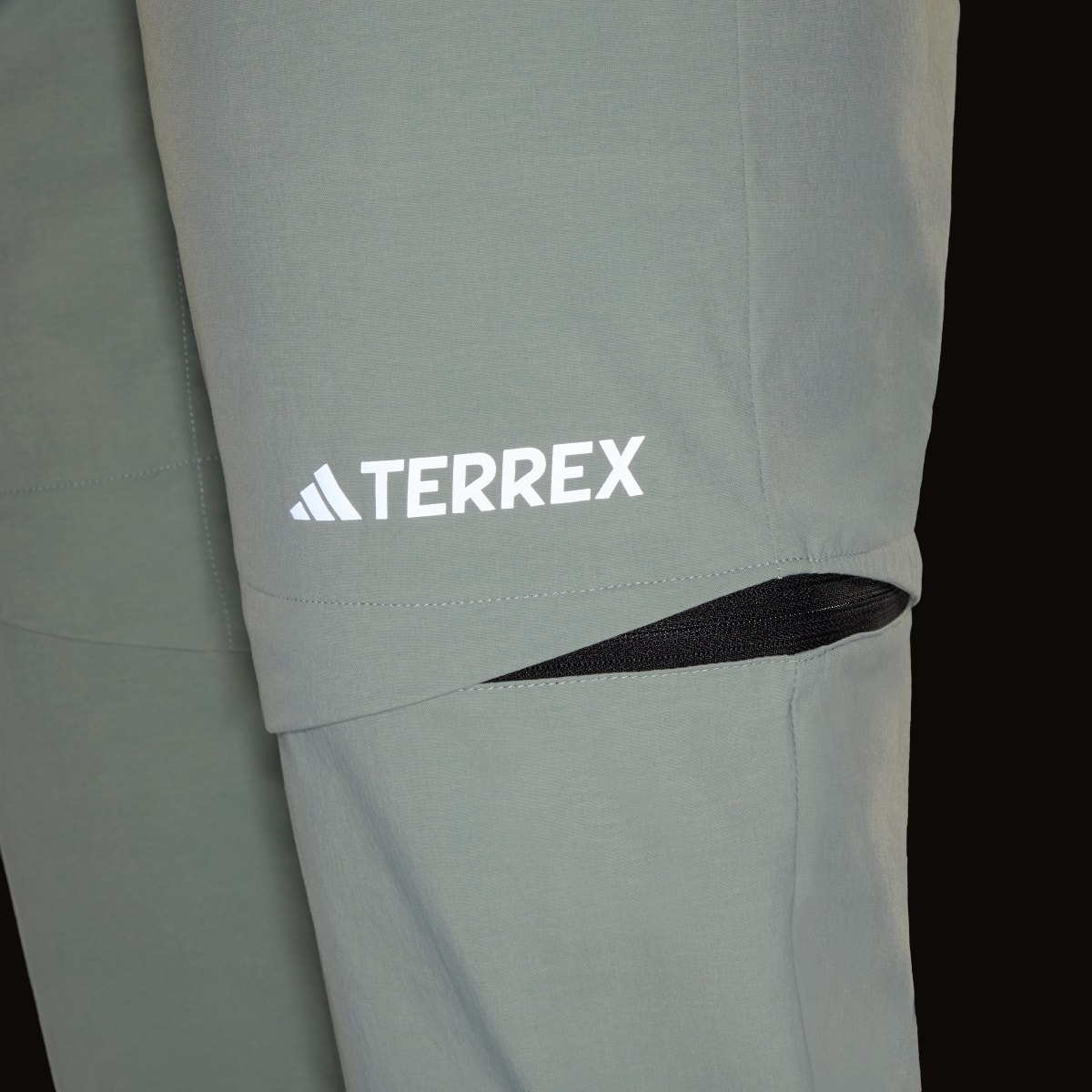 Adidas Pantaloni da hiking Terrex Utilitas Zip-Off. 10