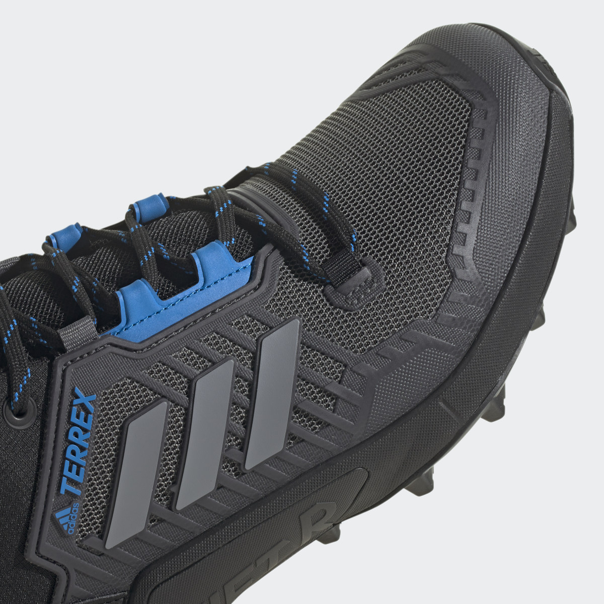 Adidas Scarpe da hiking Terrex Swift R3. 9