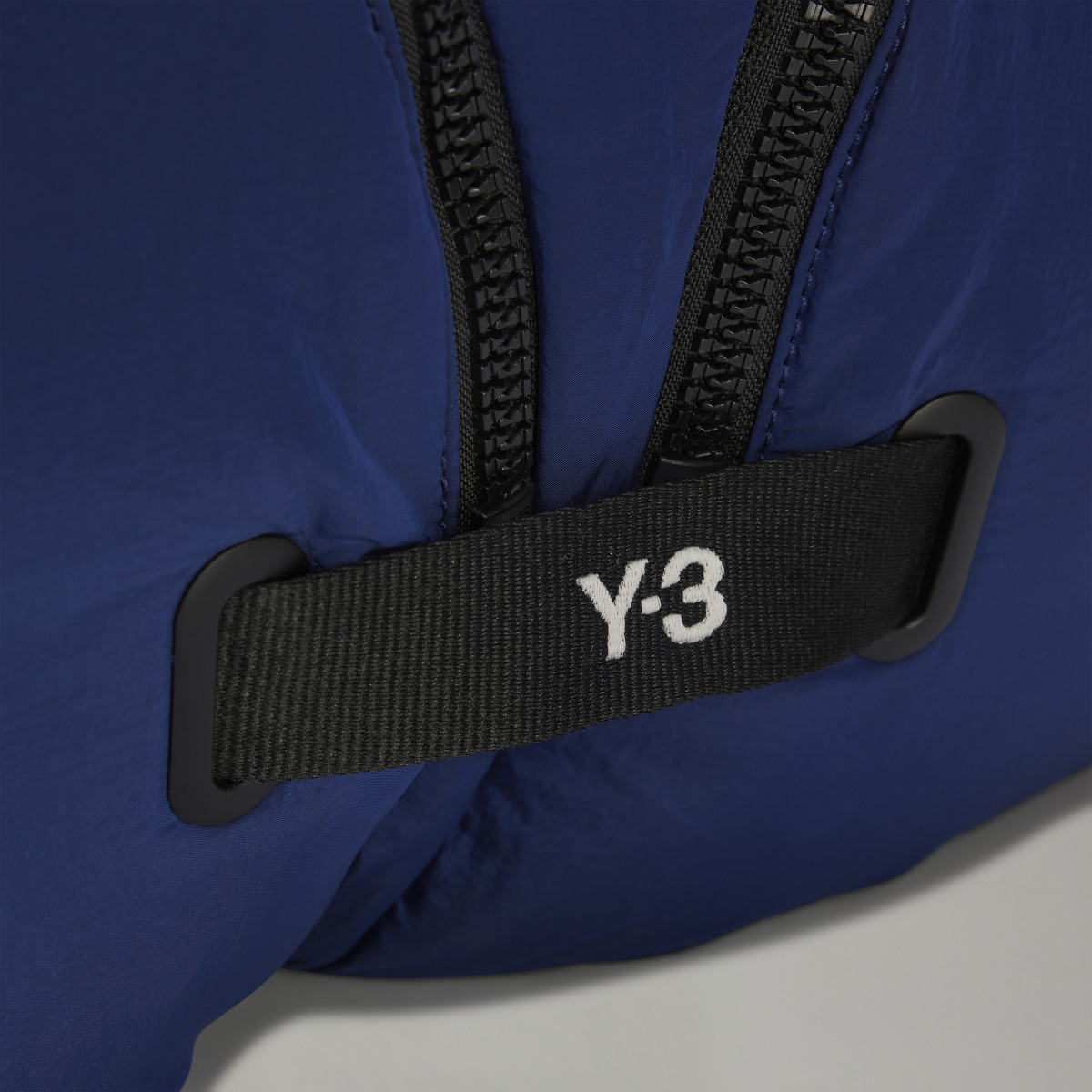 Adidas Y-3 UT TOTE. 7