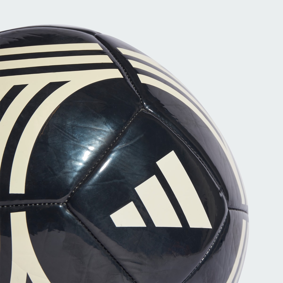 Adidas Ballon de club Juventus Third. 4