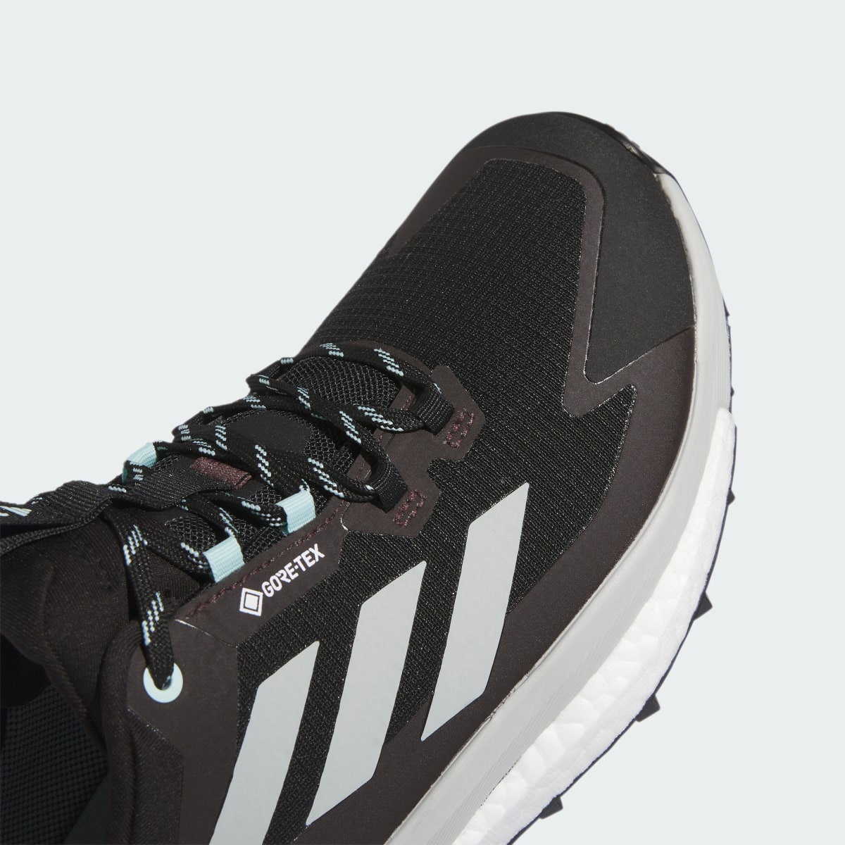 Adidas FREE HIKER 2.0 LOW GORE-TEX. 11