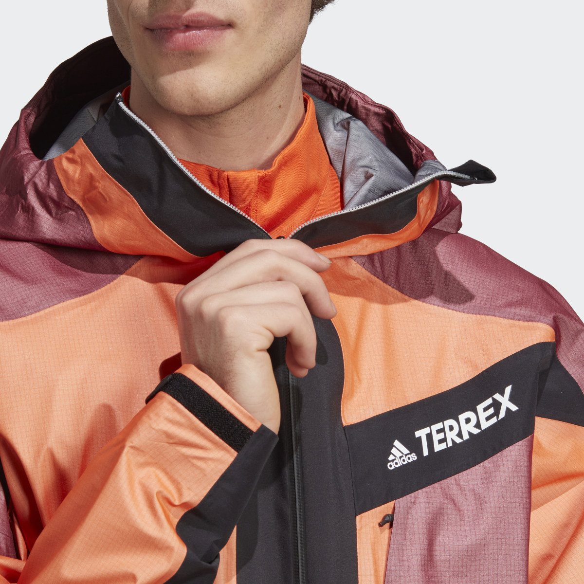 Adidas Techrock Light GORE-TEX Jacke. 7