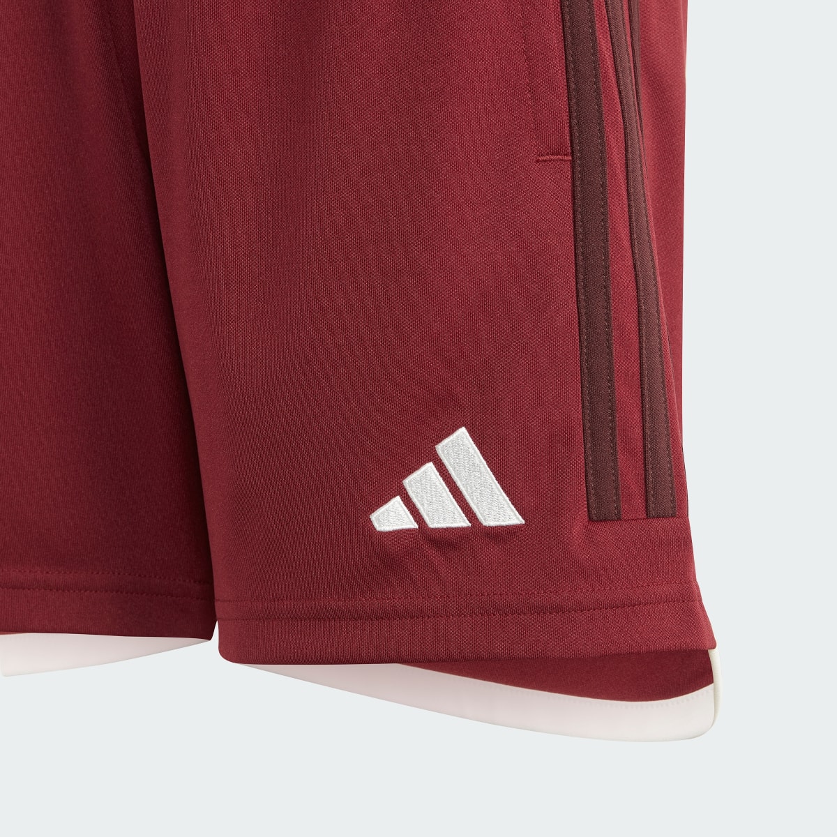 Adidas FC Bayern 23/24 Third Shorts Kids. 5