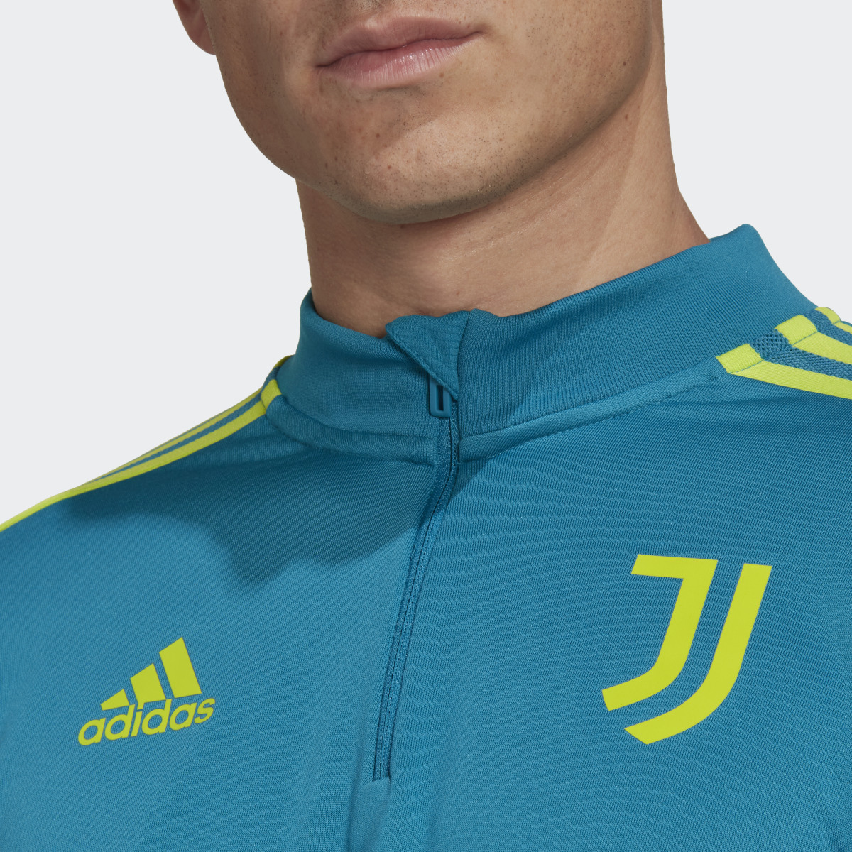 Adidas Juventus Condivo 22 Training Top. 6