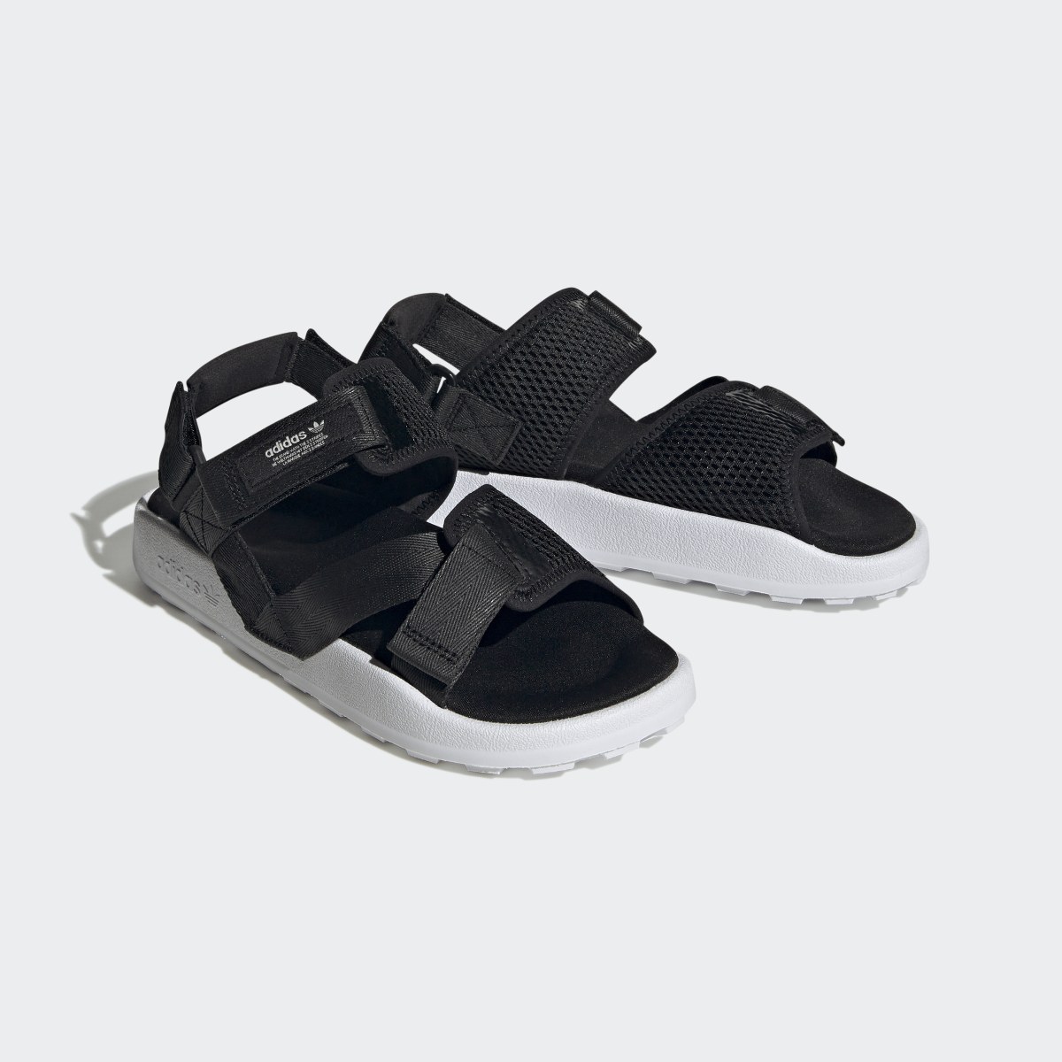 Adidas Claquette Adilette Adventure. 8