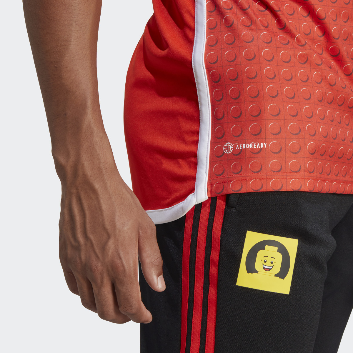 Adidas x LEGO Tiro Heimtrikot. 10