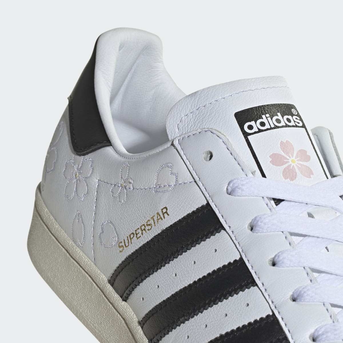 Adidas Chaussure Superstar Hanami. 4