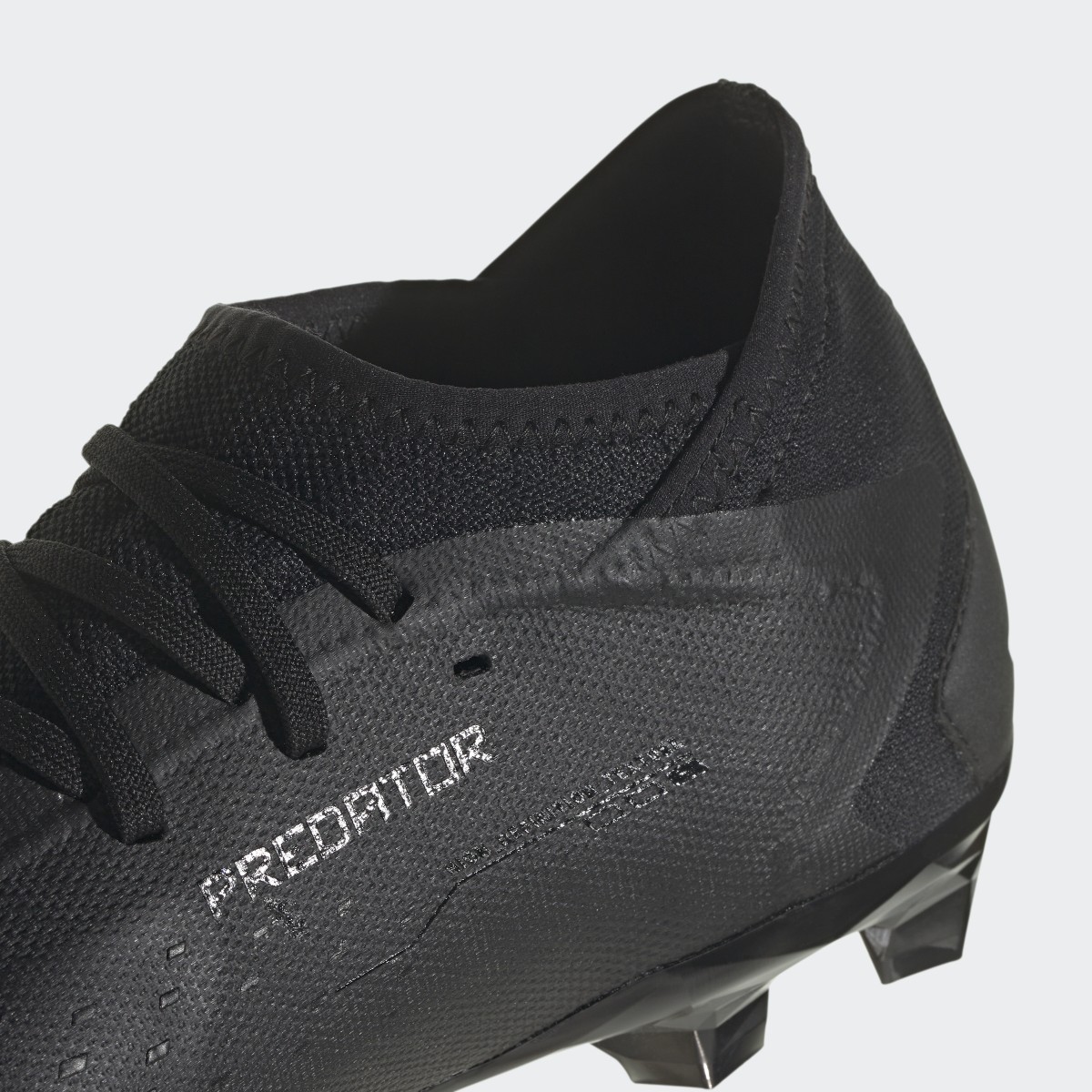 Adidas Bota de fútbol Predator Accuracy.3 multisuperficie. 10