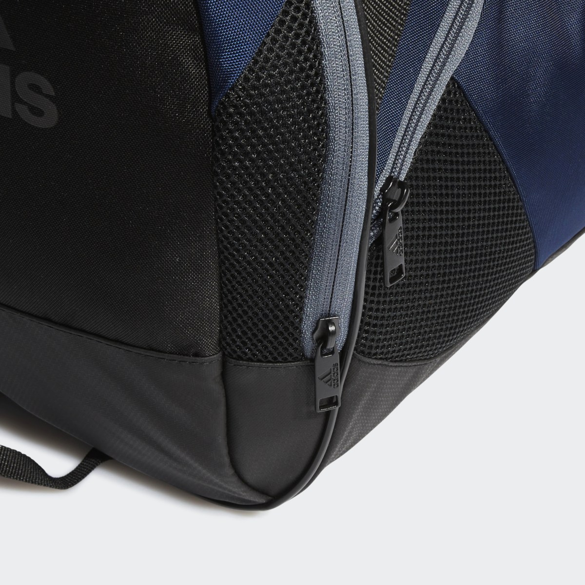 Adidas Team Issue Duffel Bag Medium. 7