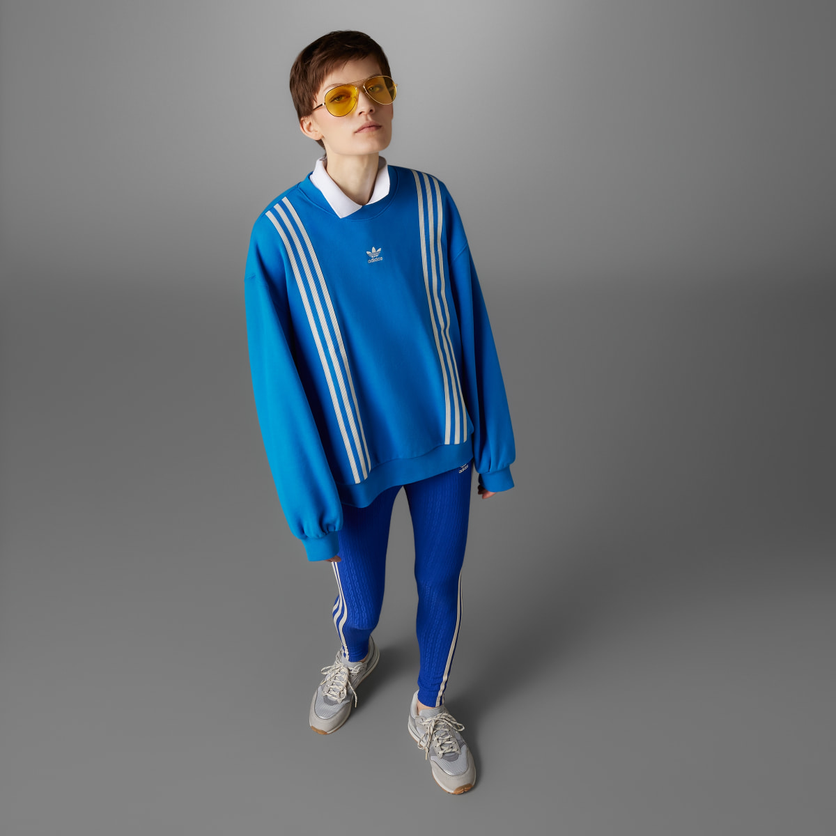 Adidas adicolor 70s 3-Streifen Sweatshirt. 7