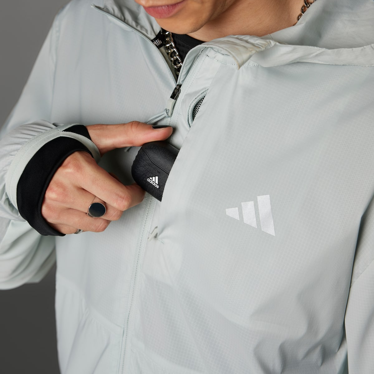 Adidas Ultimate Jacke. 5