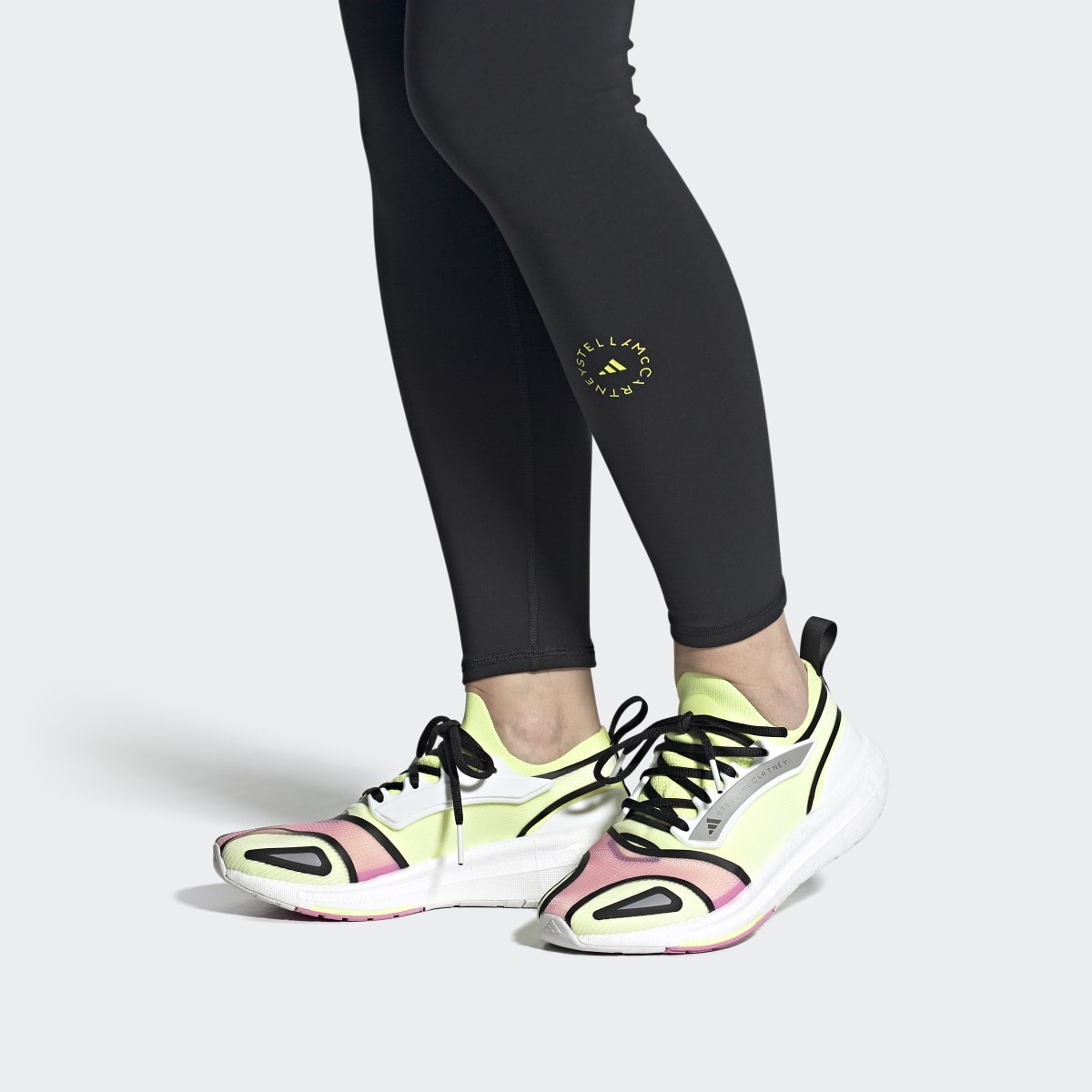 Adidas by Stella McCartney Ultraboost Light Ayakkabı. 5