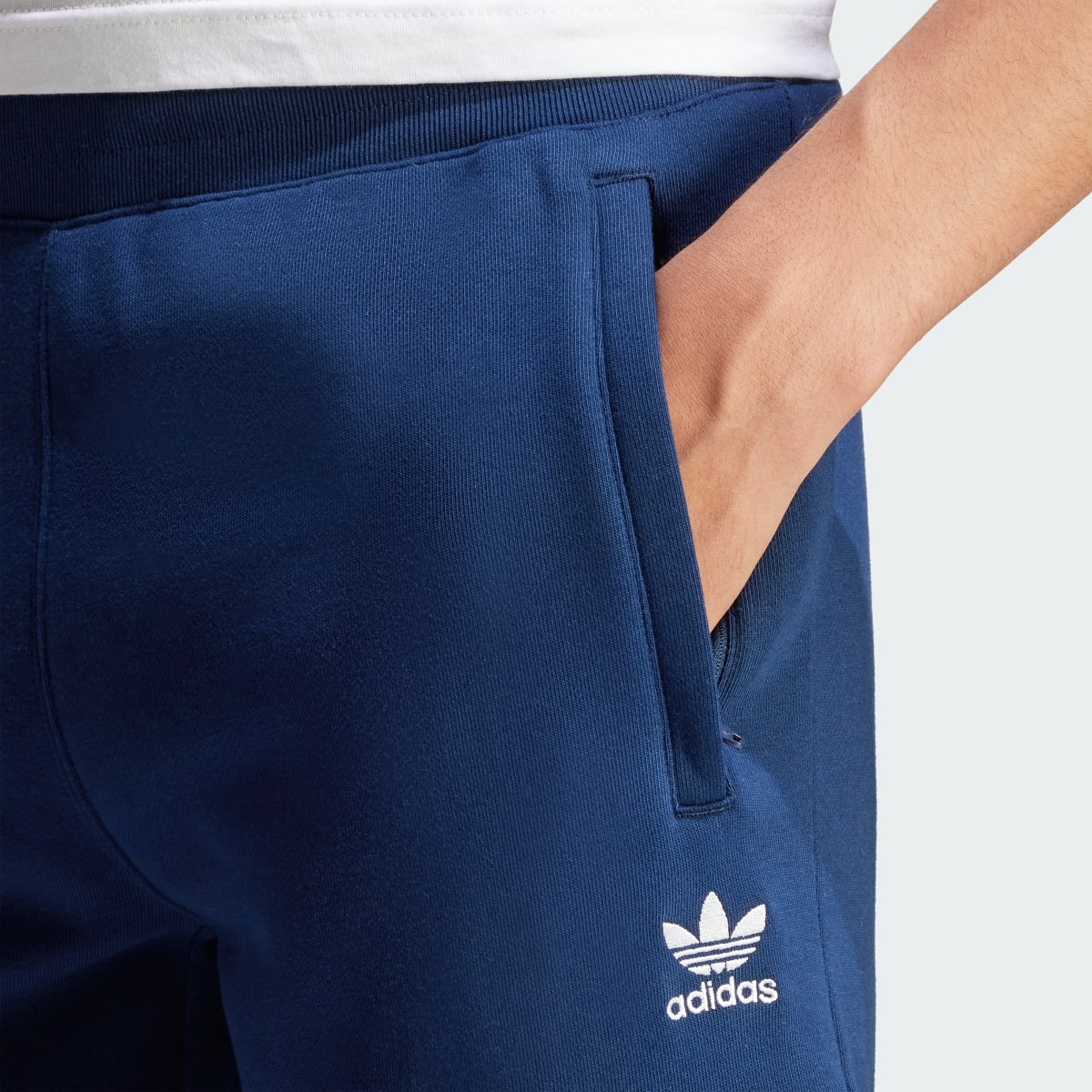 Adidas Pantaloni Trefoil Essentials Cargo. 5