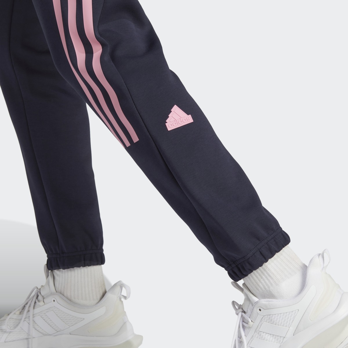 Adidas Future Icons 3-Stripes Pants. 6