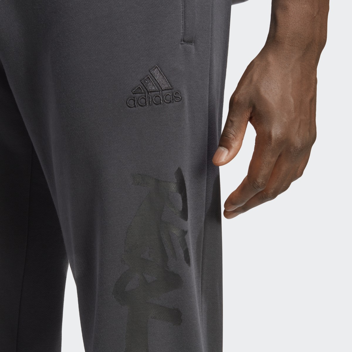 Adidas Pantaloni Chinese Story Real Madrid. 7