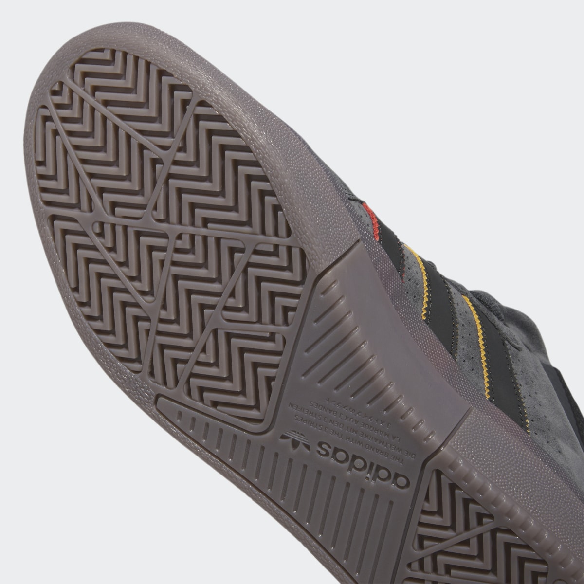Adidas Tyshawn Schuh. 10