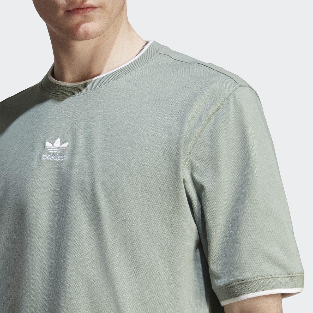 Adidas Rekive T-Shirt. 7
