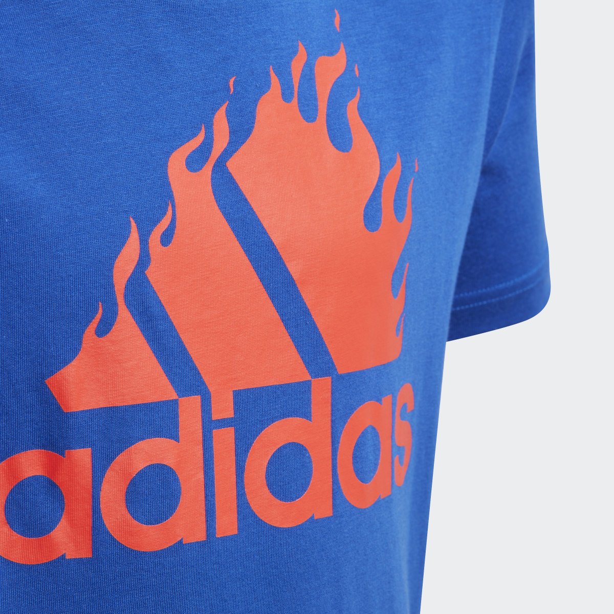 Adidas Graphic Tişört. 4