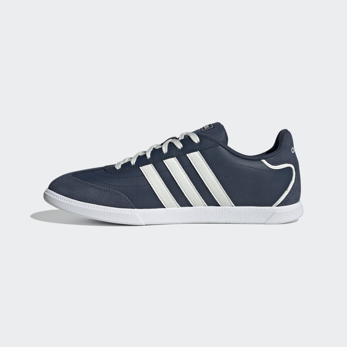 Adidas Chaussure Okosu. 7