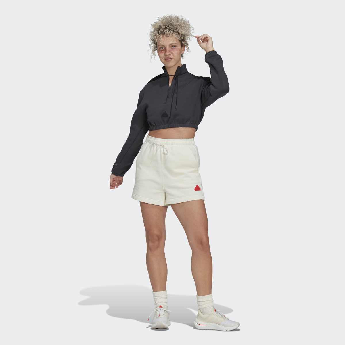 Adidas Cropped Half-Zip Kapüşonlu Üst. 8