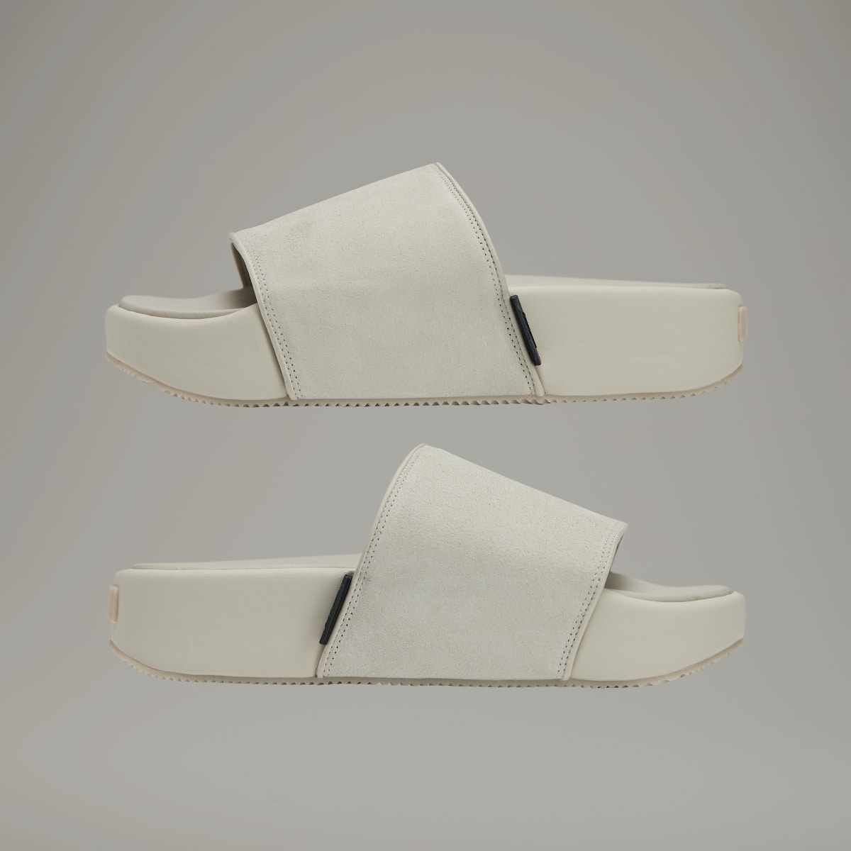 Adidas Y-3 SLIDE. 11