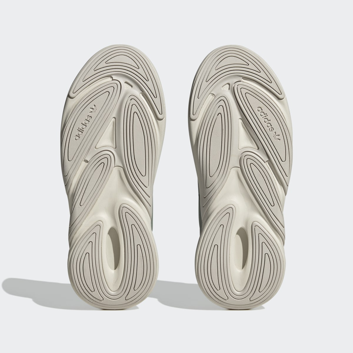 Adidas OZELIA Shoes. 4