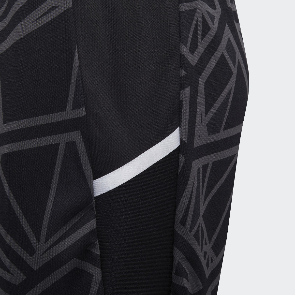 Adidas Condivo 22 Goalkeeper Shorts. 5