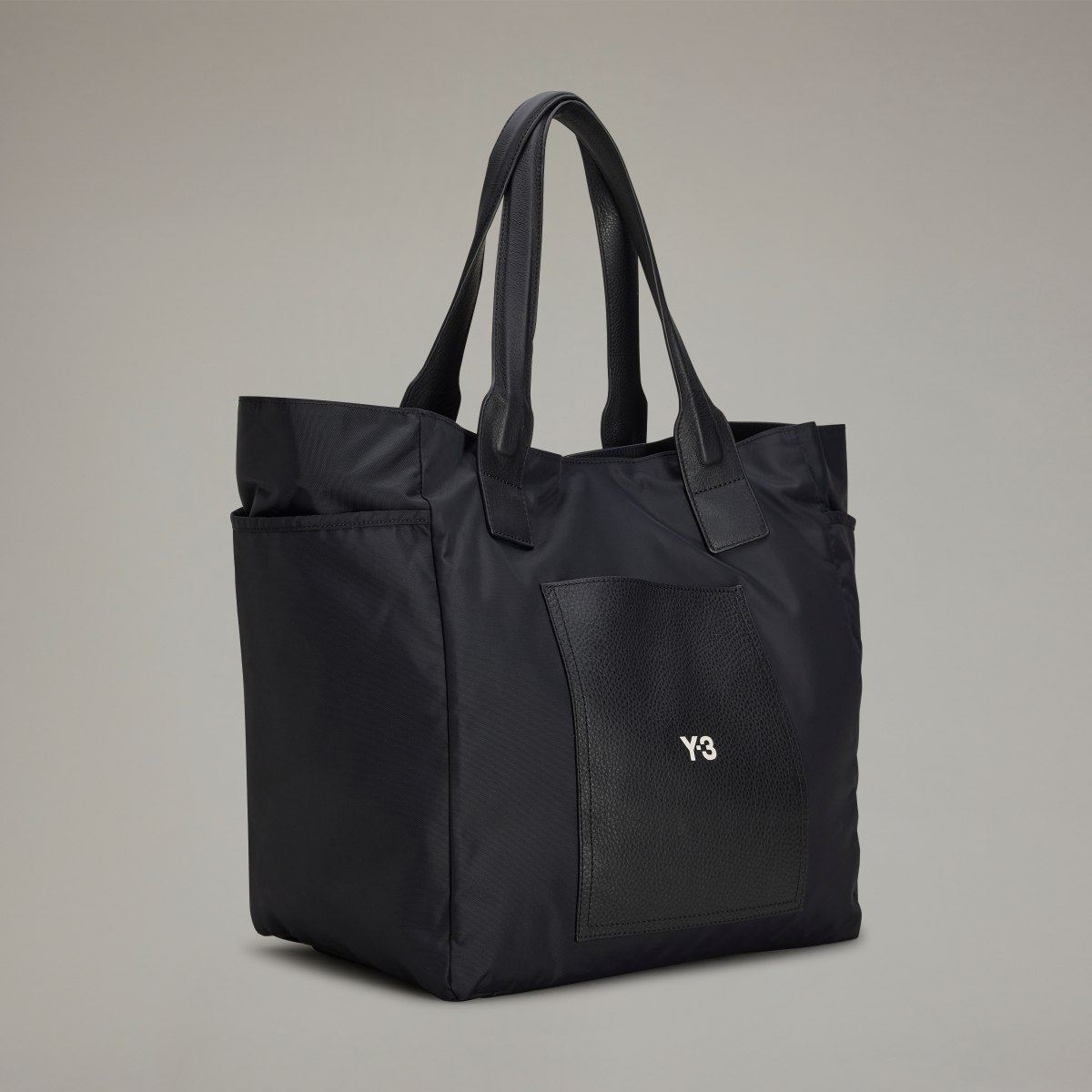 Adidas Y-3 Lux Bag. 4