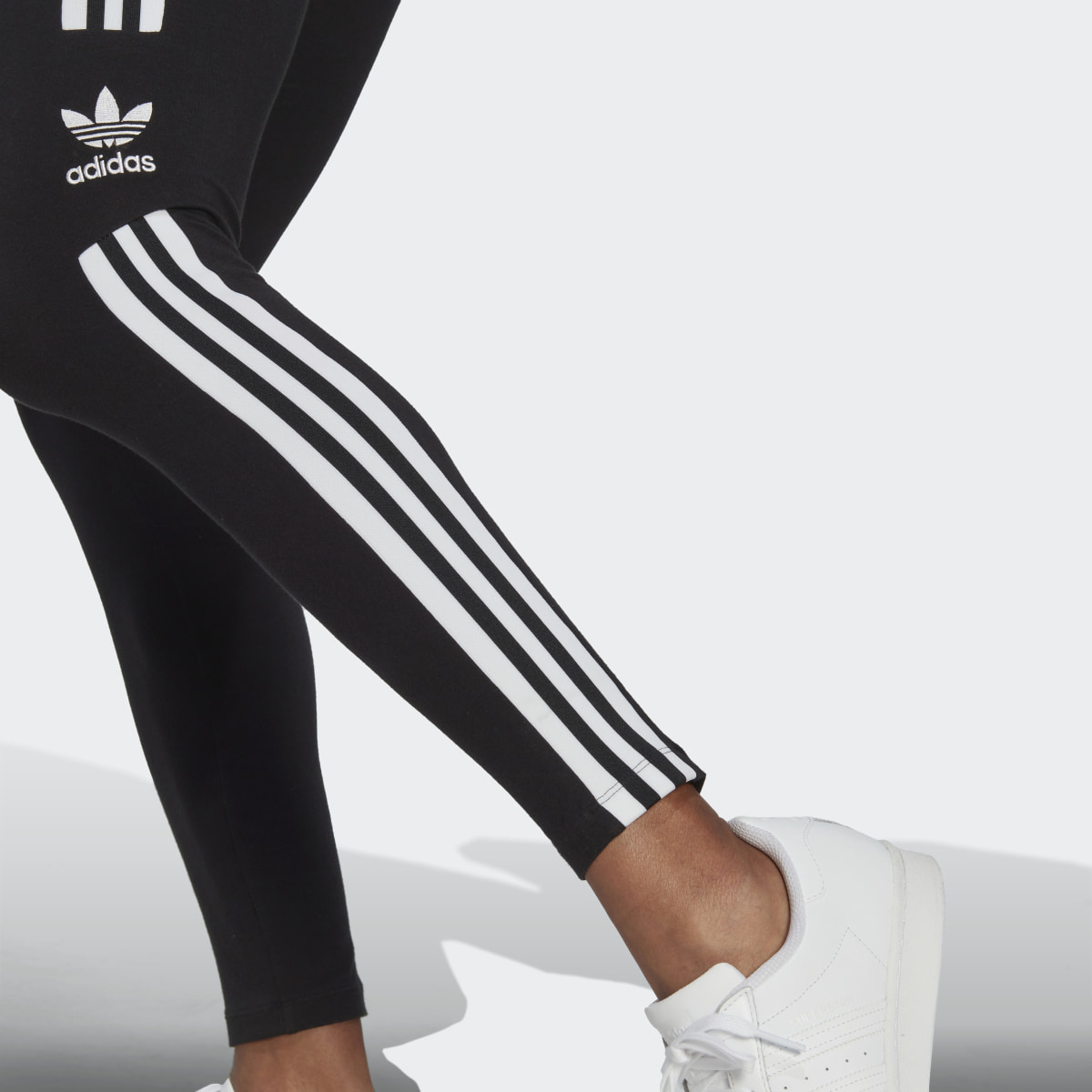 Adidas LOUNGEWEAR Trefoil Leggings. 6