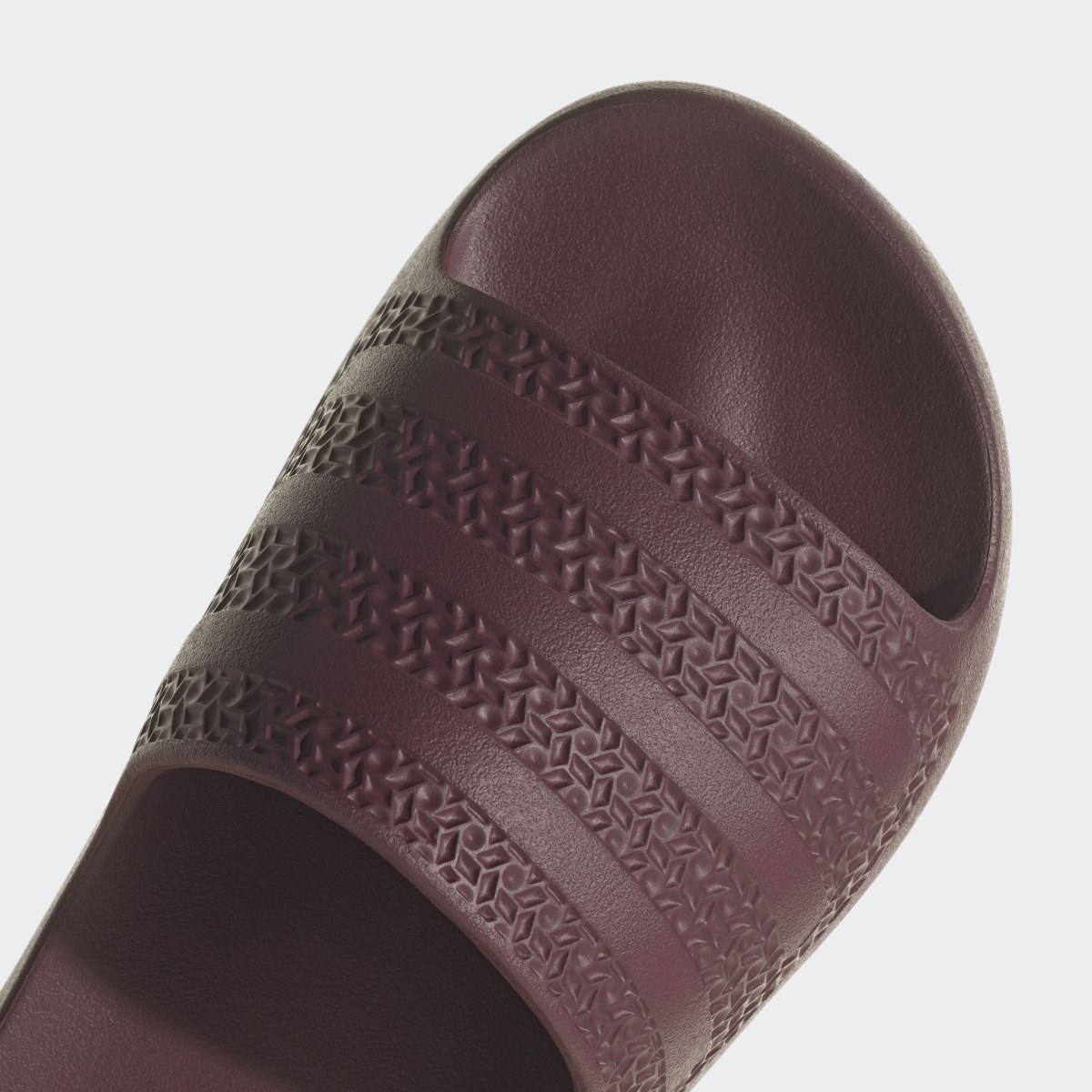 Adidas Adilette Ayoon Slides. 10