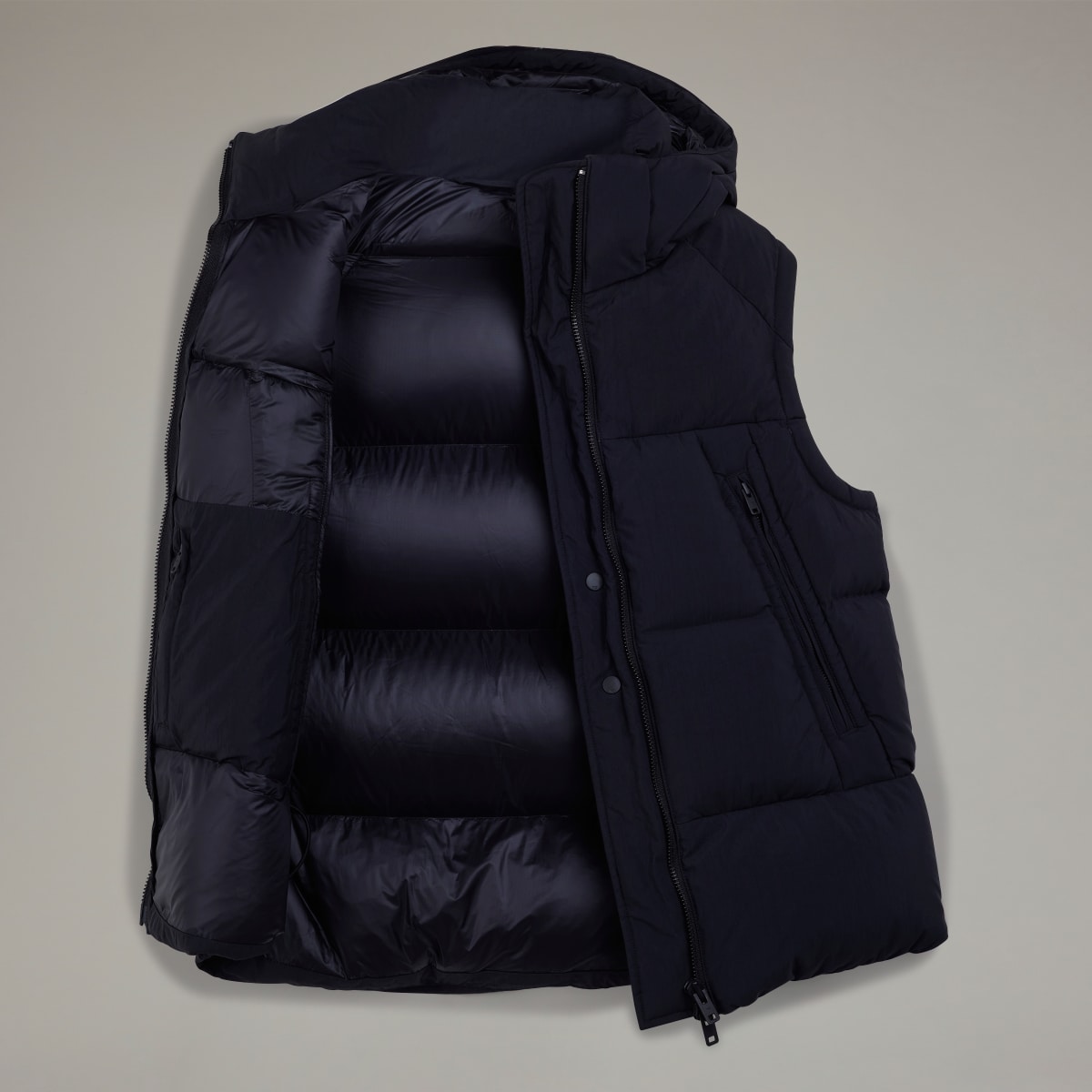 Adidas PUFF VEST. 4